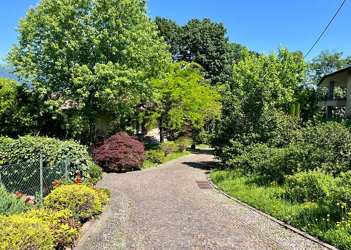 Lukas Con Il Cuore 3 6 Pers E Giardino Privato Lägenhet Merone